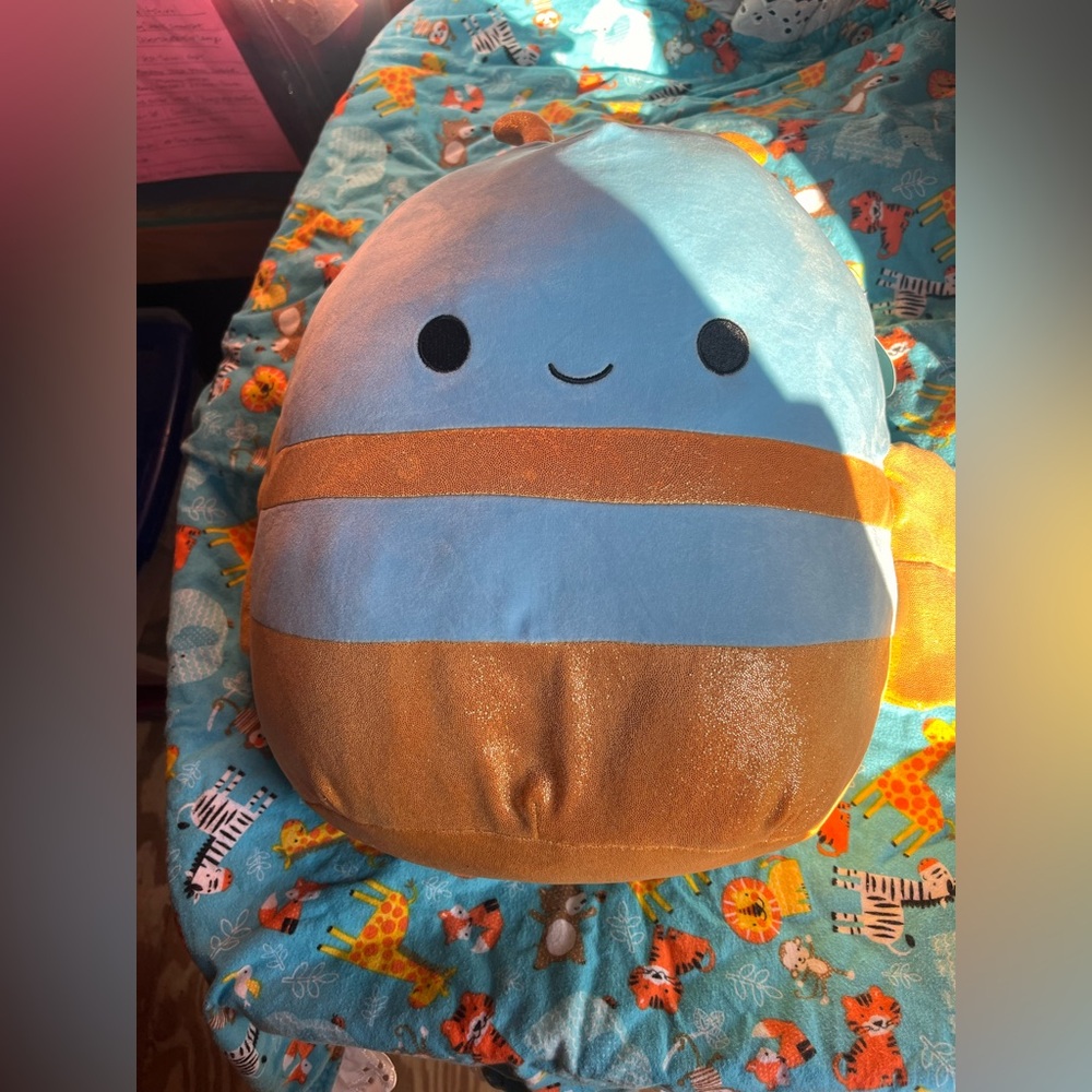 Queen Bee Squishmallow NWT 12”